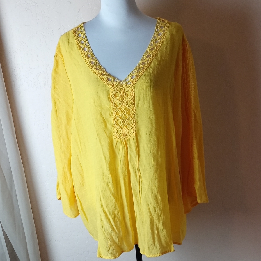 NWT BY Design Yellow Women's Top with Crochet Detail